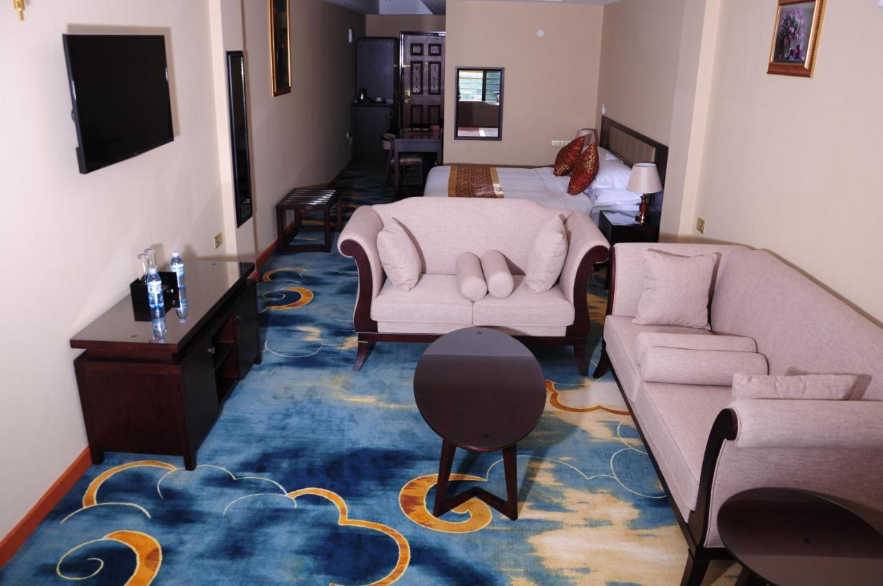 Hotel Triangle Mbarara מראה חיצוני תמונה